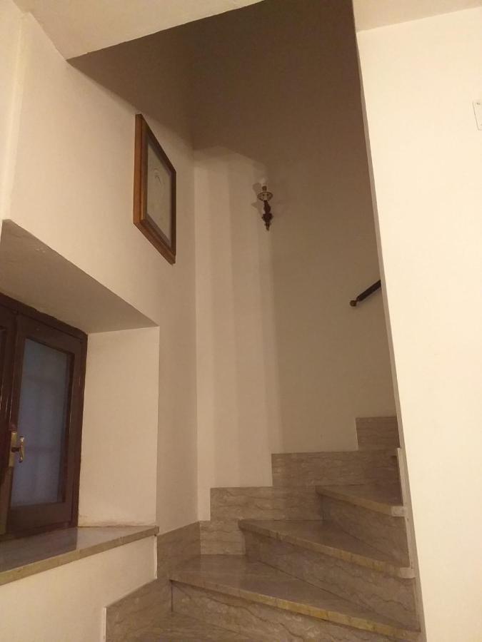 Appartement La Casa Di Lina à Sezze Extérieur photo